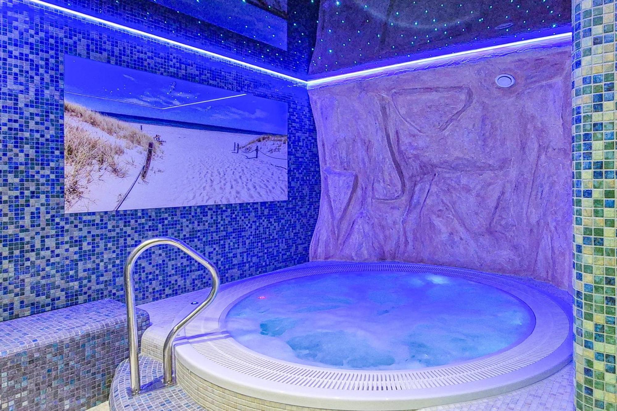 Monaco Ville Wellness ミエンジズドロイェ エクステリア 写真