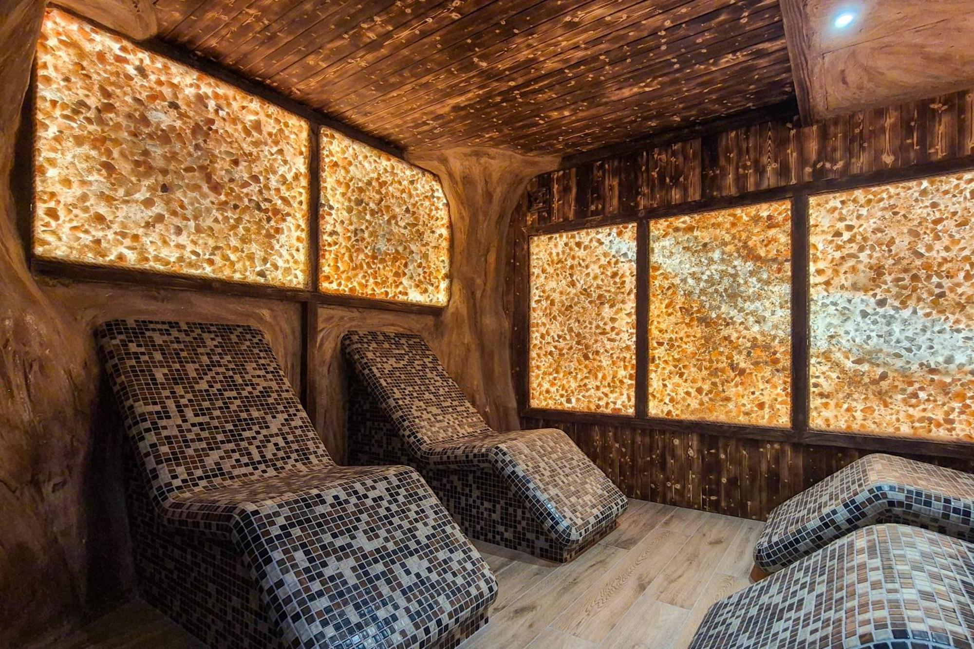 Monaco Ville Wellness ミエンジズドロイェ エクステリア 写真