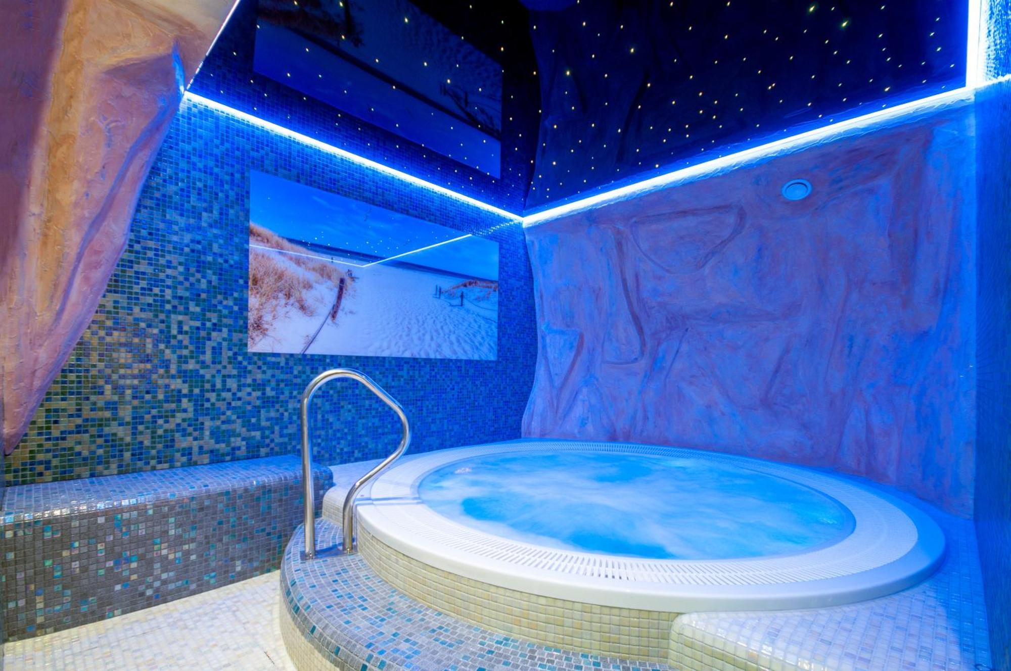 Monaco Ville Wellness ミエンジズドロイェ エクステリア 写真