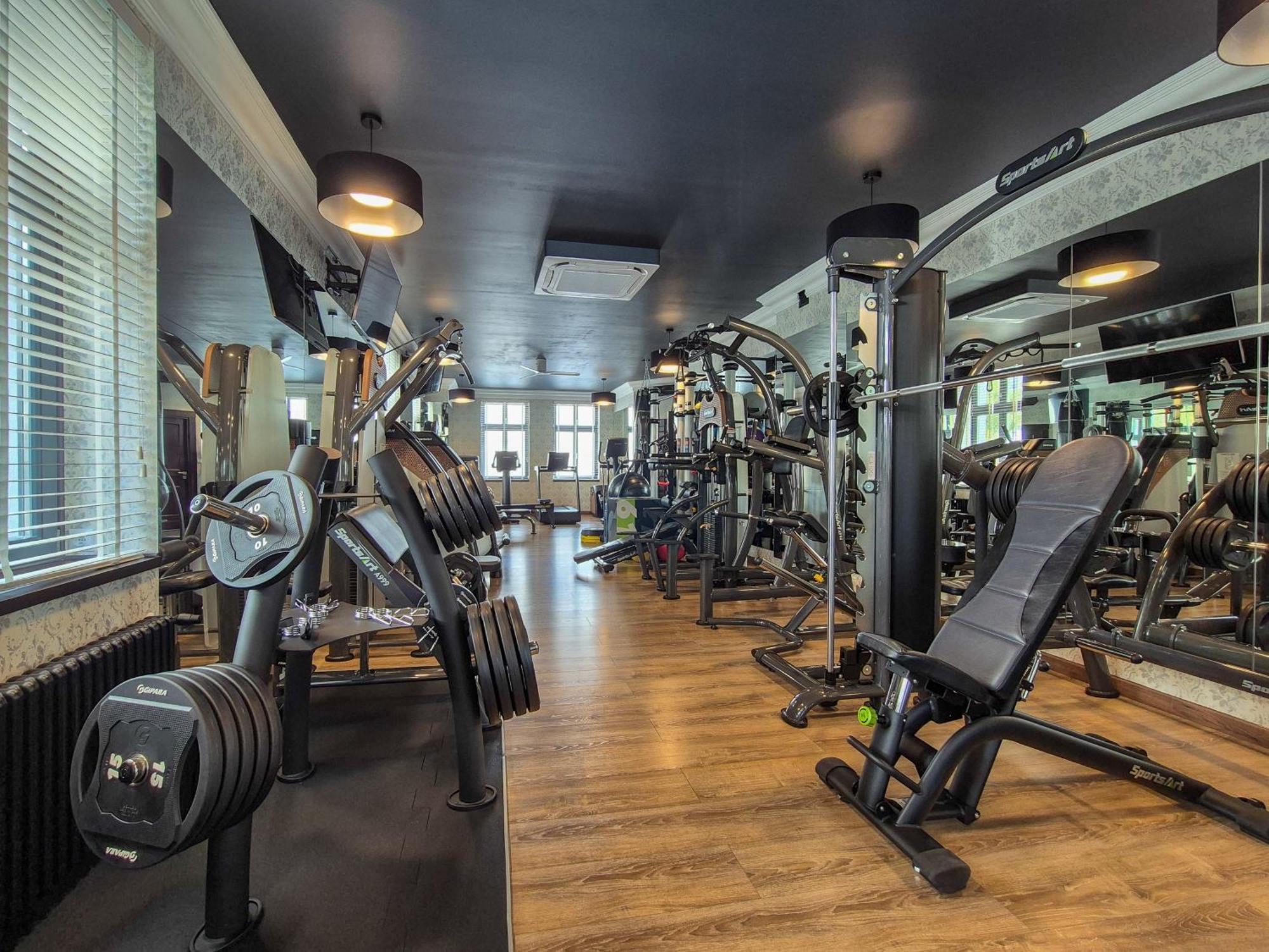 Monaco Ville Wellness ミエンジズドロイェ エクステリア 写真